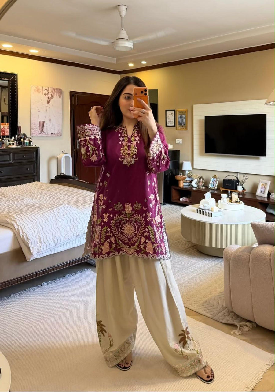 Purple 2 Piece Suit for Women: How to Choose, Style and Wear It