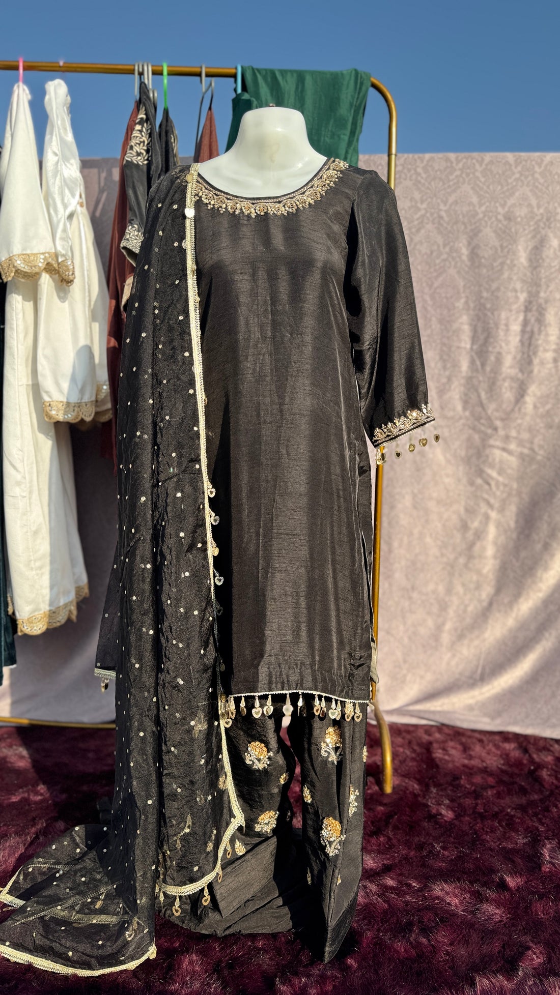 Trendy Farshi shalwar suit