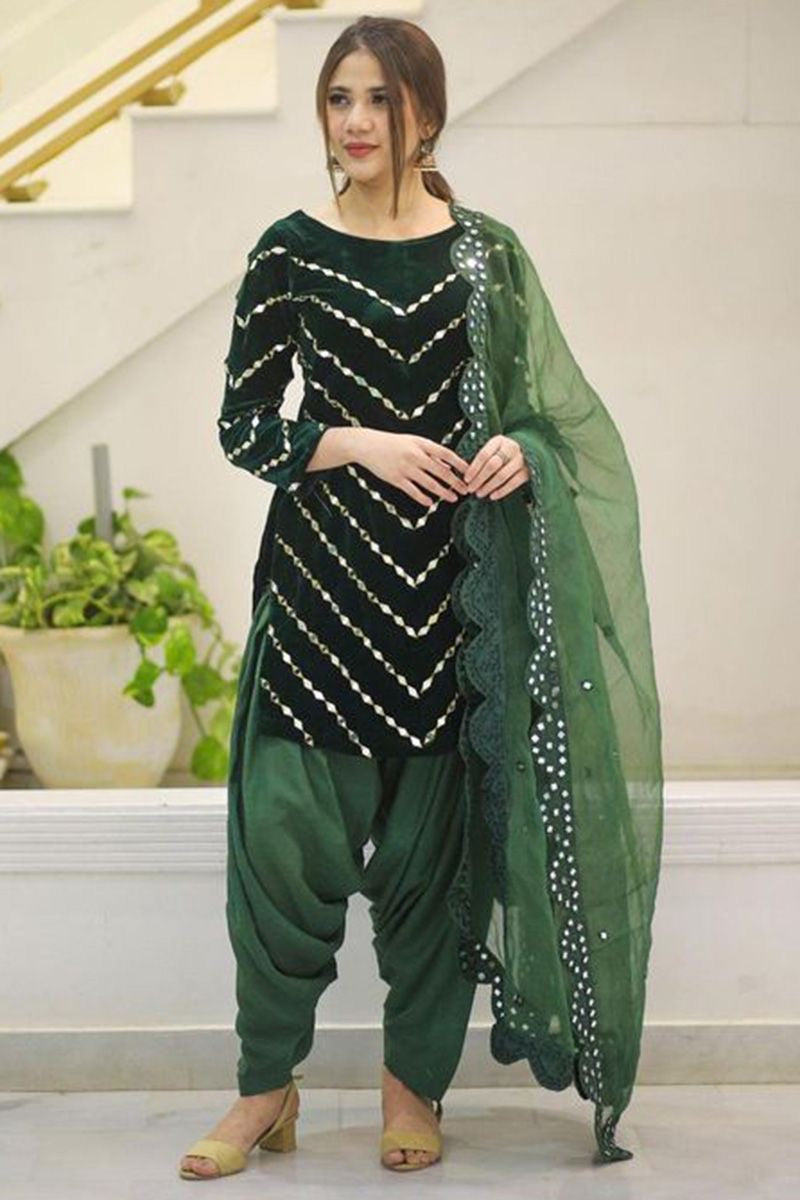 Elegant Green Shalwar Kameez for Casual and Festive Wear