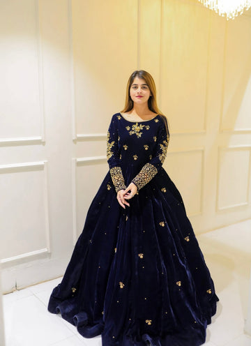 Elegant Navy Blue Maxi Dress for Women – Stylish Look