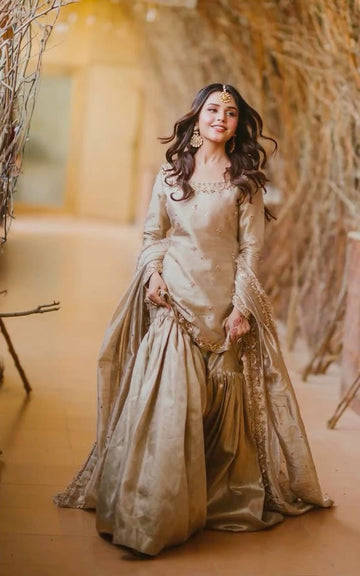 Buy Nikkah Dresses for Brides Online – Elegant & Stylish
